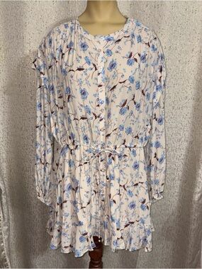 Free people long sleeve white floral dress, NWT, size XS